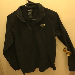 Black Northface fleece pullover
